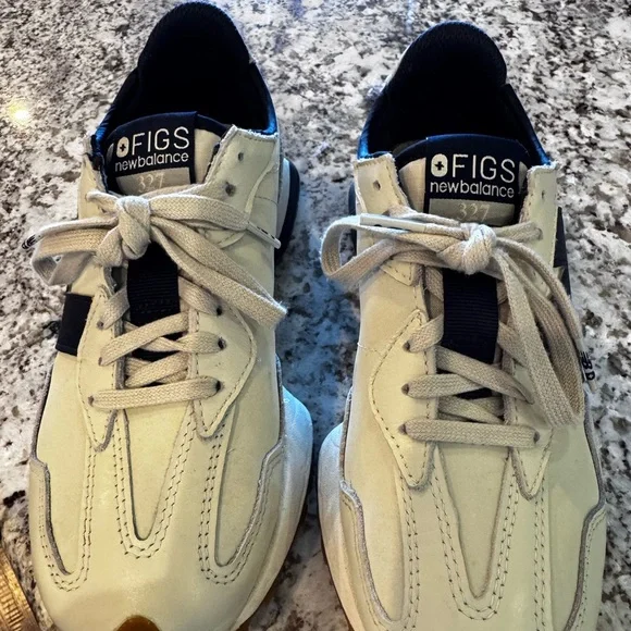 New Balance 327 FIGS - Picture 11 of 11
